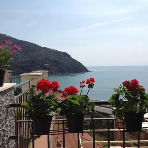  Apartment Partenope