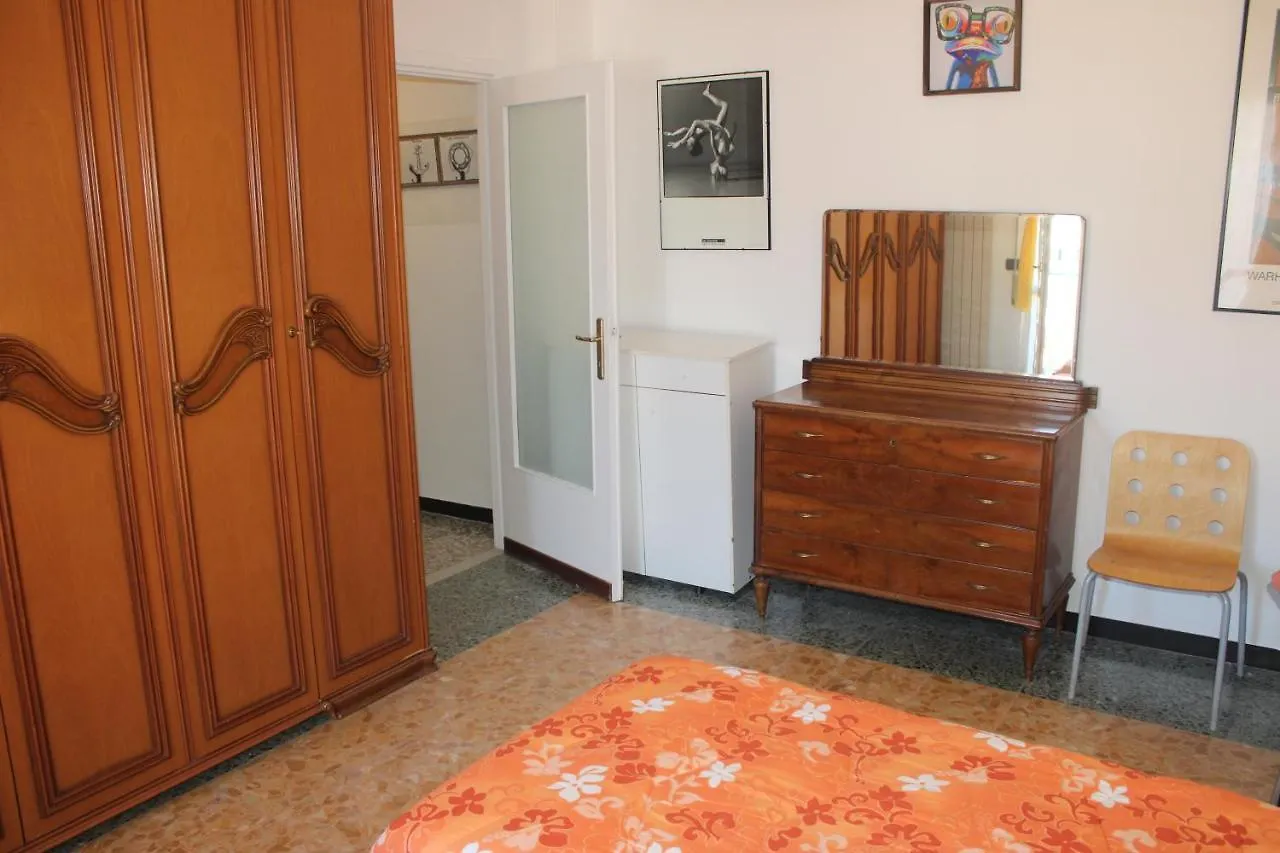 Apartment Appartamento Sunflower Levanto